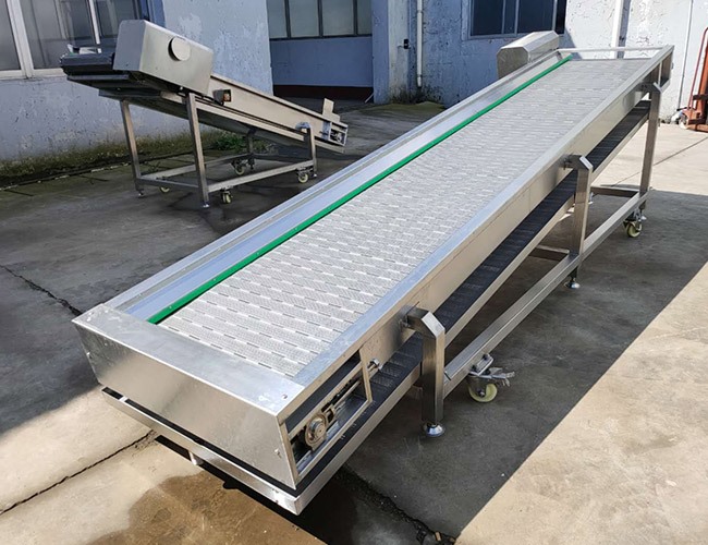 自熱小火鍋、螺螄粉生產加工流水線