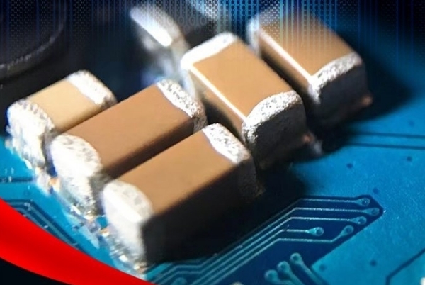 貼片電容高頻響應與光學畸變的關聯研究